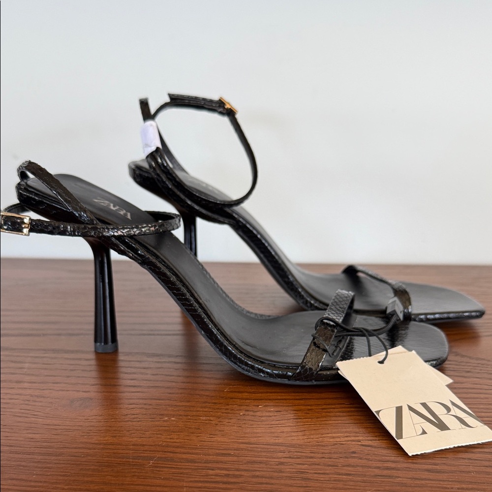 Zara Elegant Black Strappy Heeled Sandals